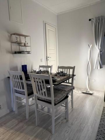 Apartament Fresh And Cozy Little House 45Km In Taby Sztokholm Zewnętrze zdjęcie
